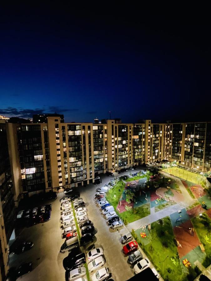 Loft В River Park З Джакузі Dnipro Ngoại thất bức ảnh