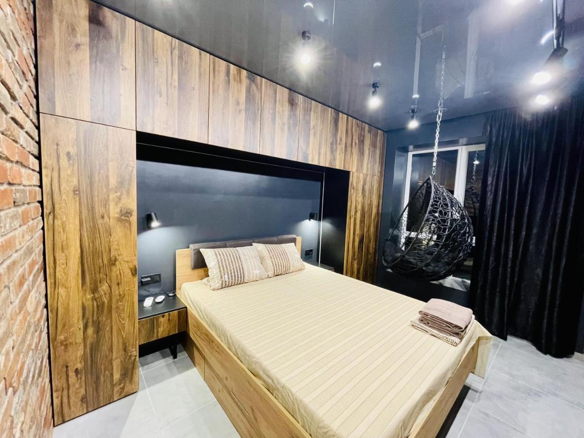 Loft В River Park З Джакузі Dnipro Ngoại thất bức ảnh