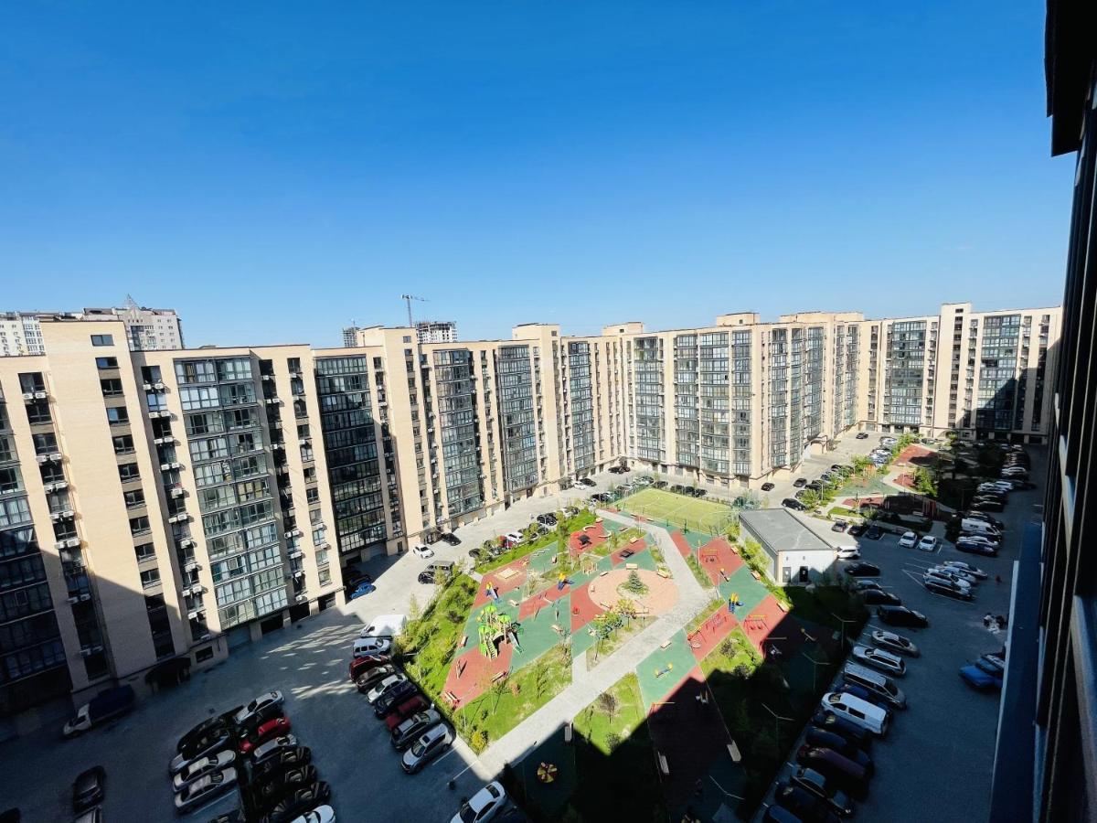 Loft В River Park З Джакузі Dnipro Ngoại thất bức ảnh